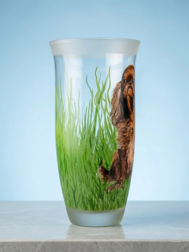 Malovaná skleněná váza King Charles